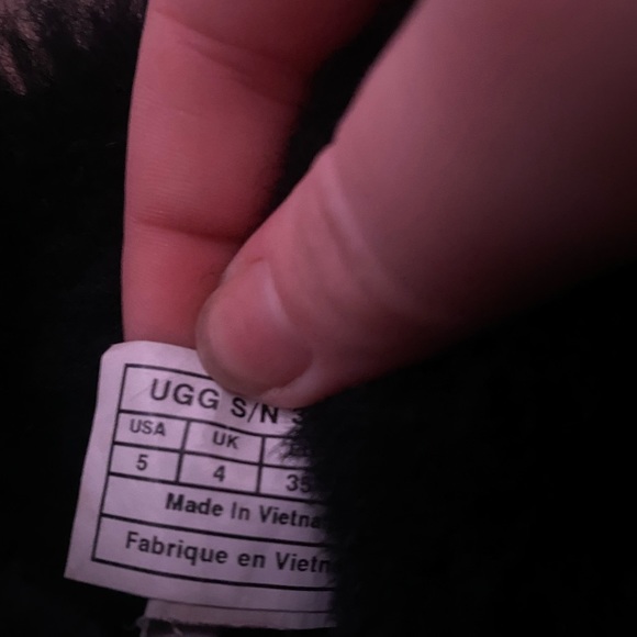 Bailey Bow Black Uggs - Picture 2 of 2